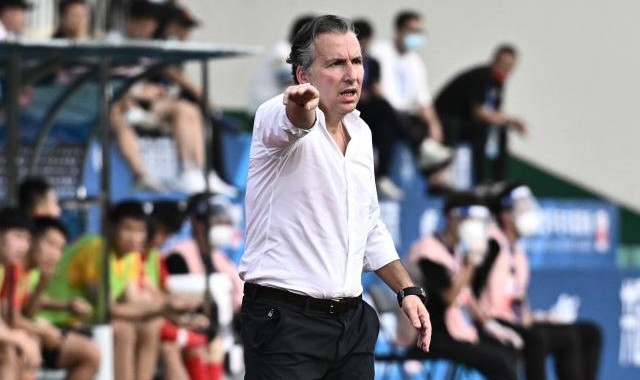 开云下载-海港选帅全面提速：三选一只剩C计划 哈维尔最热门