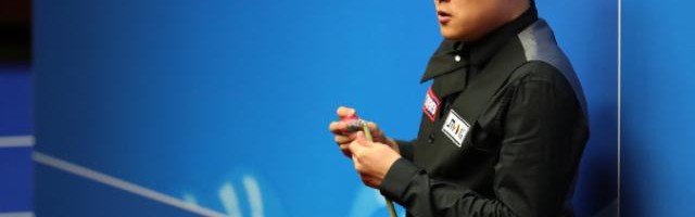 开云线上入口-世锦赛梁文博再负罗伯逊 马奎尔成首位出局种子